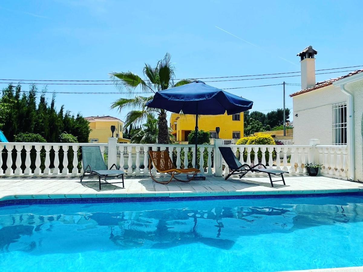 Villa La Vida L'Alfas del Pi Luaran gambar